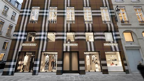 burberry paris store.